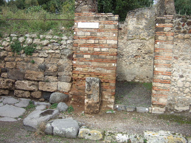 V.3.1 Street Altar