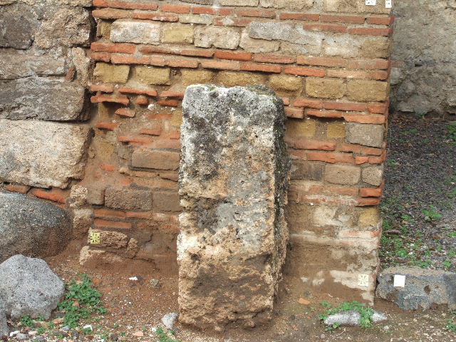 V.3.1 Street Altar