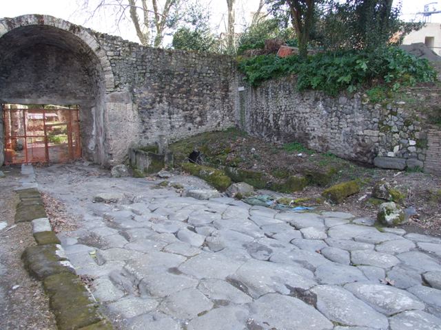 Stabian Gate Cippus of L. Avianius Flaccus and Q. Spedius Firmus