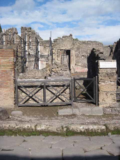I.2.11 Pompeii. December 2007. Counter. This probably originally had three dolia in the top. See Van der Poel, H. B., 1986. Corpus Topographicum Pompeianum, Part IIIA. Austin: University of Texas. (p.4).