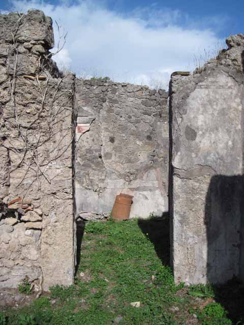 I.2.16 Pompeii. March 2009. Room 4, north-east corner of oecus.