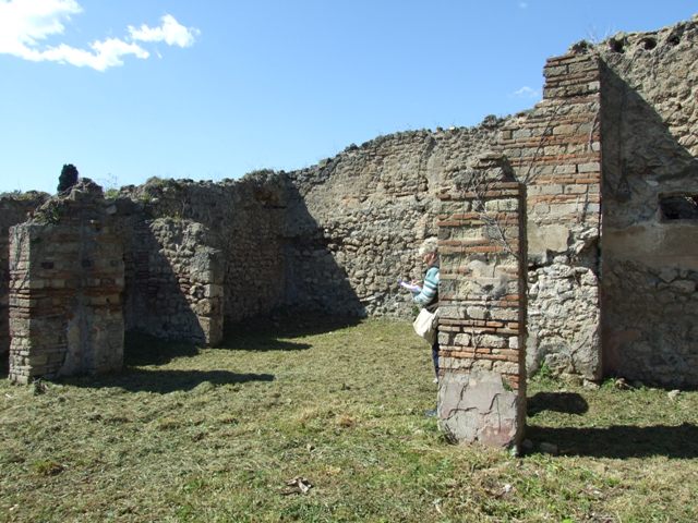 I.2.17 Pompeii. September 2010. West wall of room 14. Photo courtesy of Drew Baker.