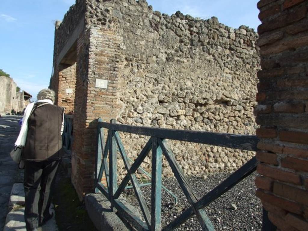 I.3.13 Pompeii. December 2007. Entrance on Vicolo del Menandro.