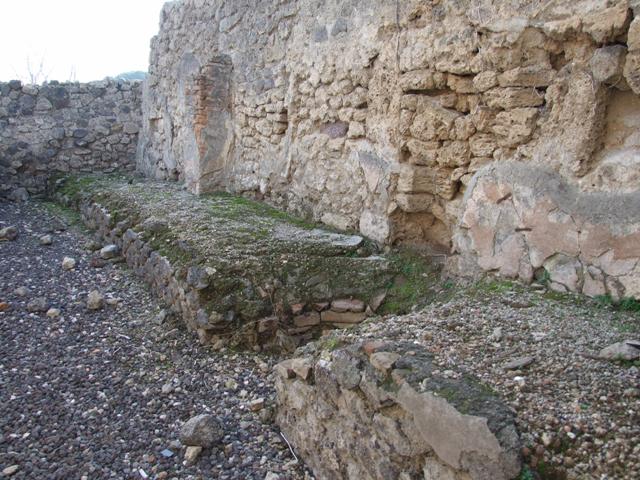 I.3.16 Pompeii. May 2005. Looking east towards I.3.20 from rear of fullonica.