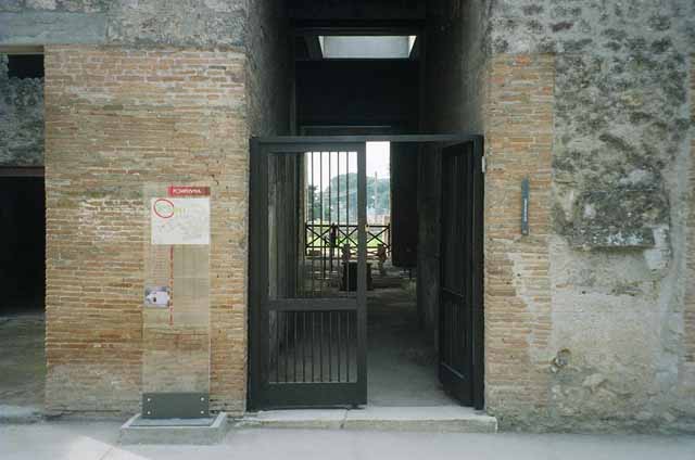 I.6.11 Casa dei Quadretti teatrali, or Domus of Calavius Crescens and Calavia Optata, or House of P. CASCA LONGUS  