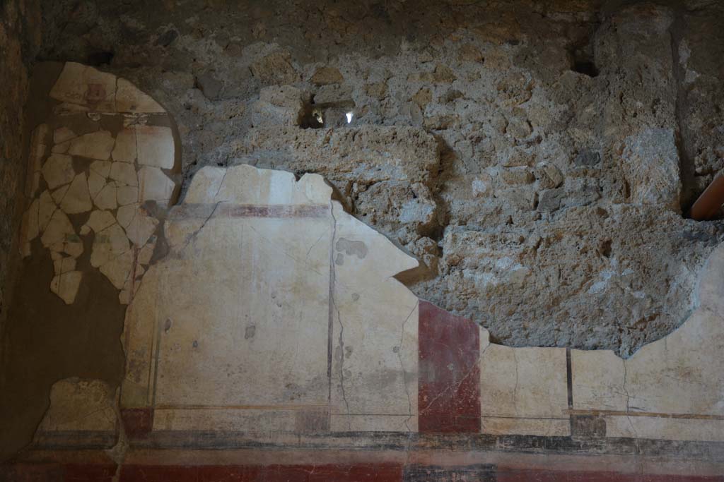 I.6.15 Pompeii. March 2019. Room 4, detail of upper west wall of atrium.
Foto Annette Haug, ERC Grant 681269 DCOR

