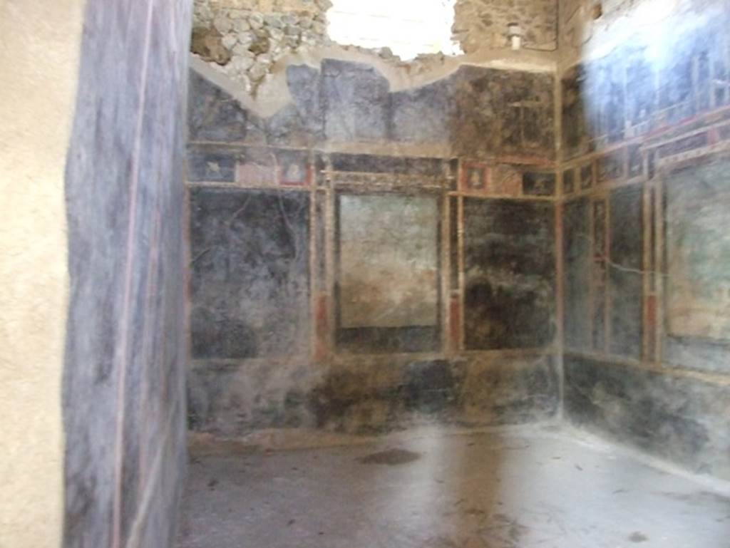 I.9.5 Pompeii. March 2009. Room 10. Triclinium. North wall.