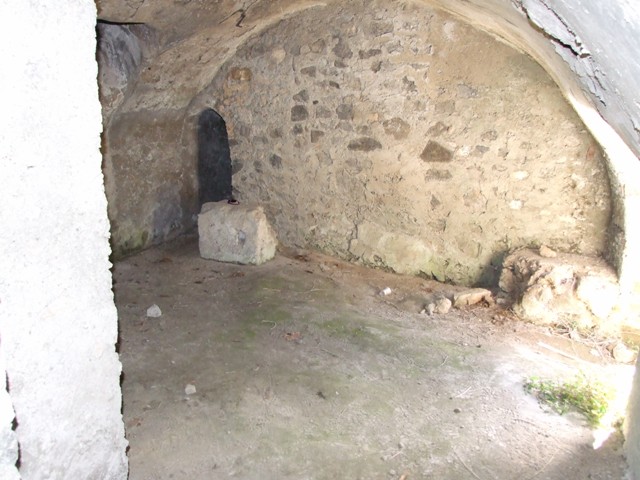 I.10.4 Pompeii. March 2009. Room 28, looking west.