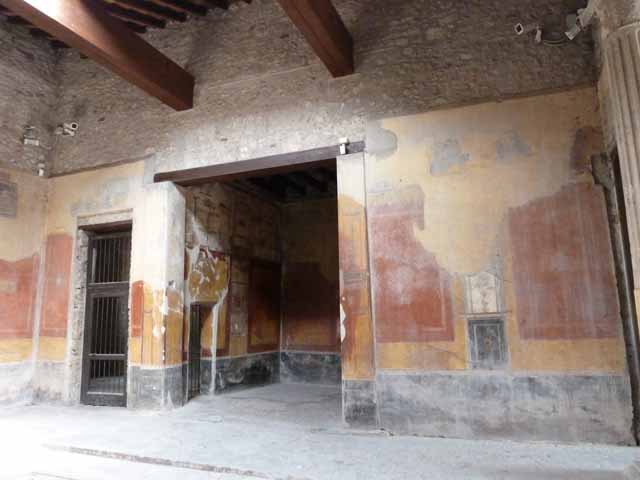 I.10.4 Pompeii. Room 3, south wall.