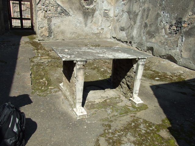 I.10.7 Pompeii. March 2009. Room 4, looking north to entrance from atrium.