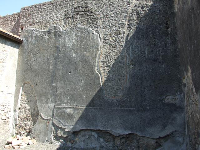I.10.8 Pompeii. March 2009. Room 3, south-east corner and south wall of cubiculum, with window to room 4.