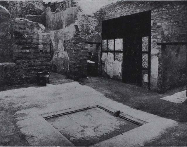 I.10.8 Pompeii. March 2009. Doorway to room 8, tablinum, on south side of atrium.