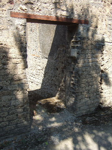 I.10.12 Pompeii. September 2005. Entrance doorway.