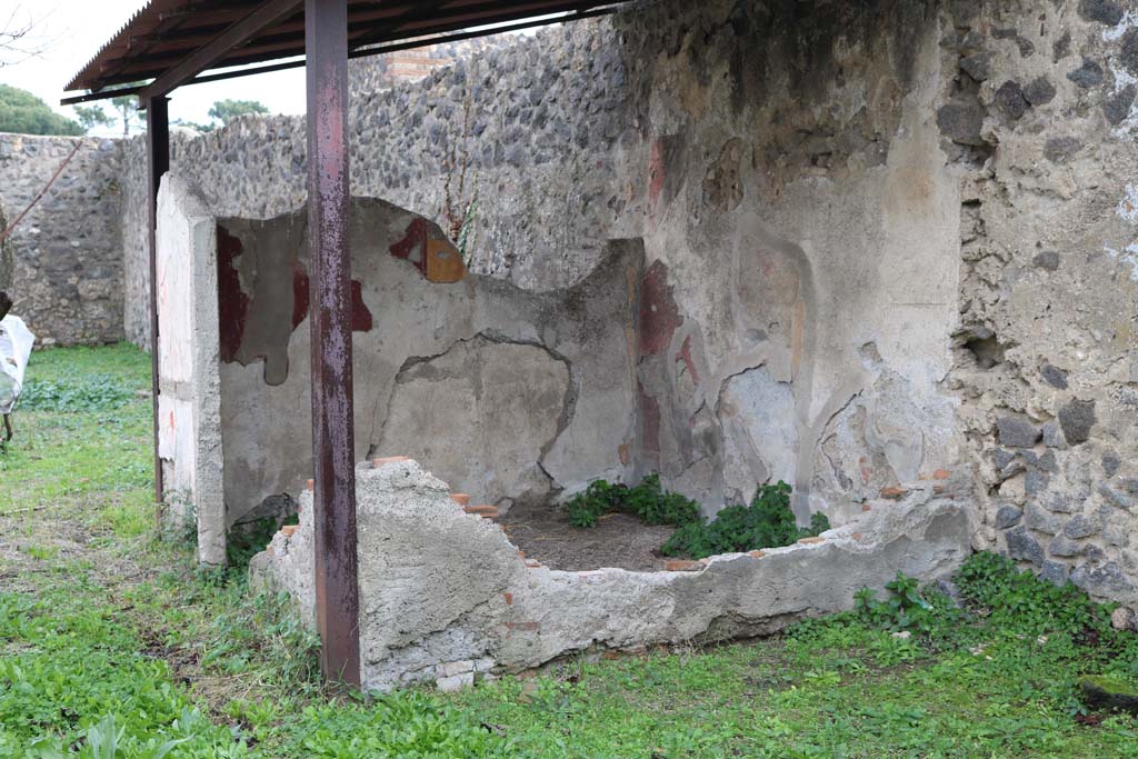 I.11.10 Pompeii. December 2018. Looking east across garden area towards room on south side. Photo courtesy of Aude Durand.