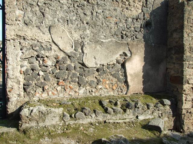 I.12.16 Pompeii. March 2009. Room 2, large recess in south-east corner.