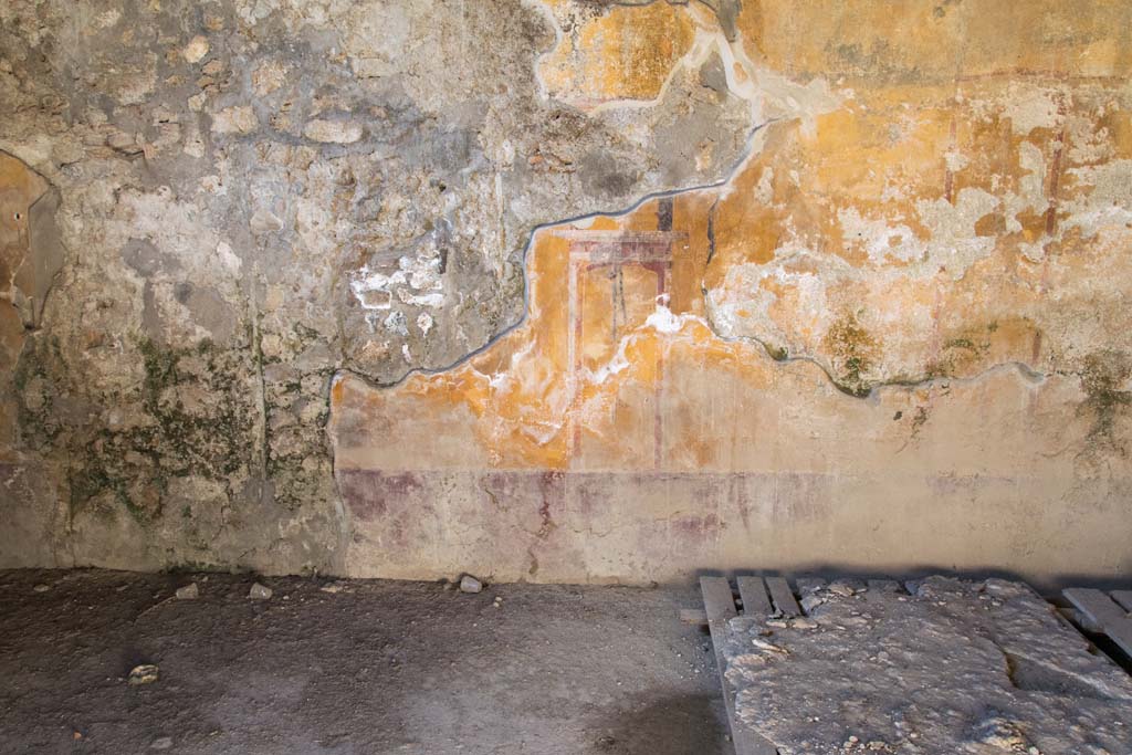 I.14.15 Pompeii. January 2019. West wall of room on west side of bar-room.
Photo courtesy of Johannes Eber.
