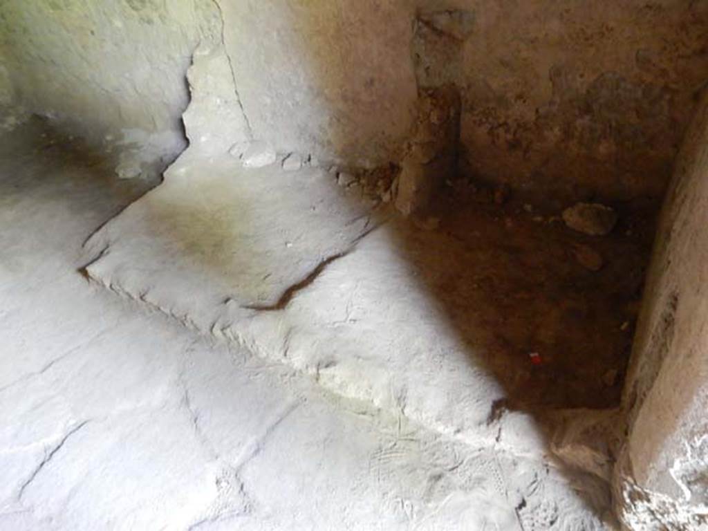 I.15.3 Pompeii. May 2015. North side of kitchen room 9. Looking west. Photo courtesy of Buzz Ferebee.
