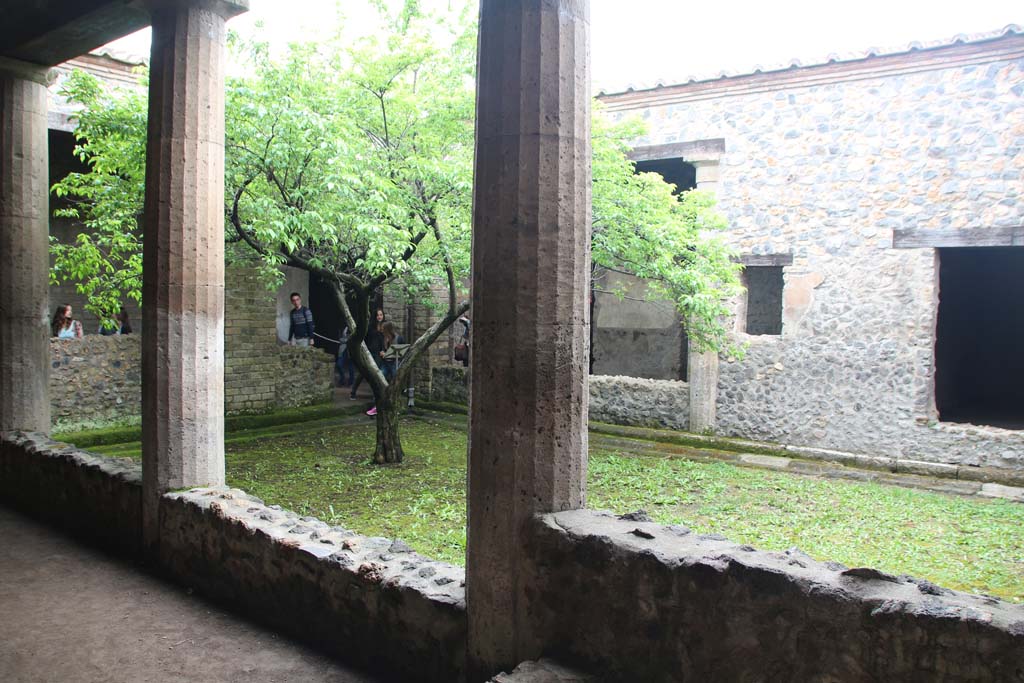 I.15.3 Pompeii. April 2014. Looking north-west across peristyle 13. Photo courtesy of Klaus Heese.