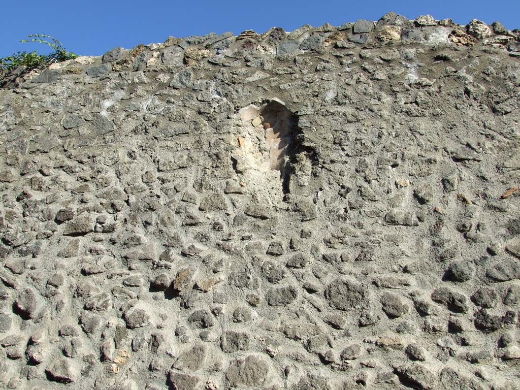 I.15.3 Pompeii. December 2006. Exterior wall on Vicolo della Nave Europa.