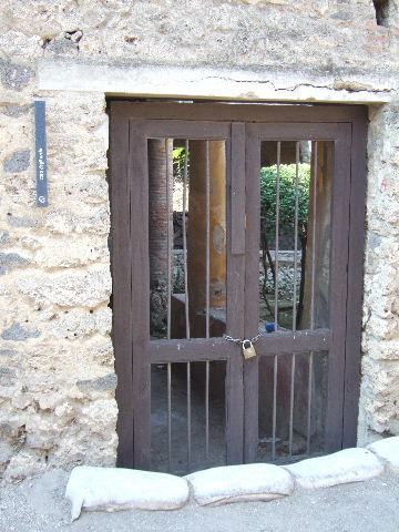 I.17.4 Pompeii.  May 2006. Entrance.
