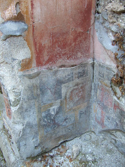 I.17.4 Pompeii. May 2006. Stucco cornice in cubiculum in south-west corner of peristyle.