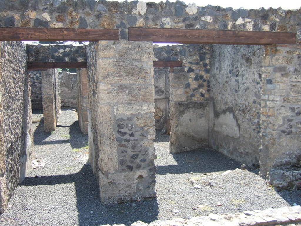 I.21.5 Pompeii. September 2005. Entrance, and doorway to I.21.4, linked shop.
