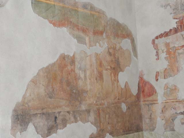 II.2.2 Pompeii.  March 2009.  Room 13.  Garden.  White marble statuette of a Cupid with a Mask.  Found above the marble steps in the Nymphaeum at the top of the lower euripus in the garden in 1920.  SAP inventory number: 20513.
