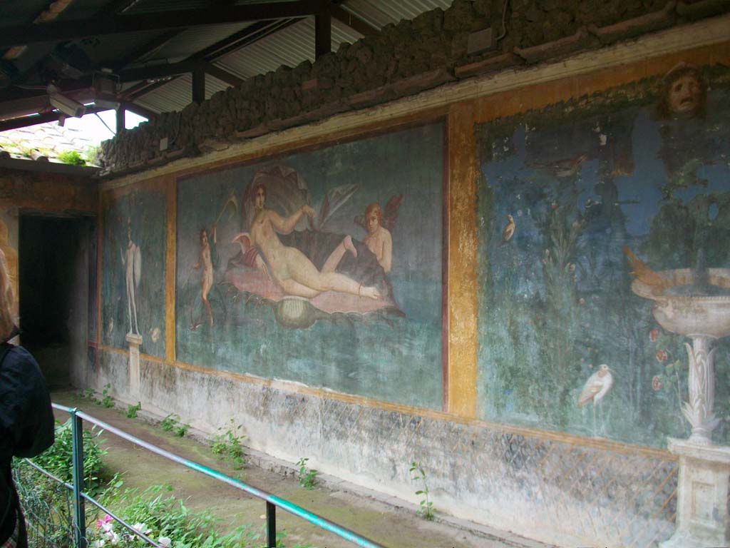 II.3.3 Pompeii. April 2010. Looking east along painted south wall, with fresco of Venus in the shell. 
Photo courtesy of Klaus Heese.
