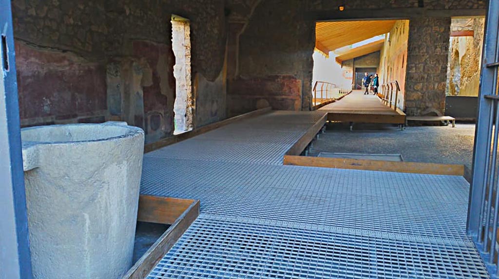 II.4.3 Pompeii. May 2012. Detail of entrance doorway threshold. Photo courtesy of Buzz Ferebee.    
