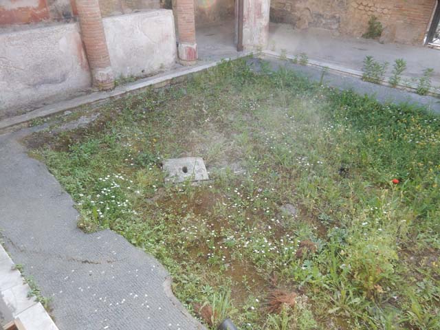II.4.6 Pompeii. December 2006. Looking south across Baths portico