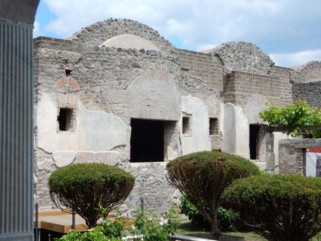 II.4.6 Pompeii. December 2006.  Apodyterium, detail of west side, and doorway to Tepidarium