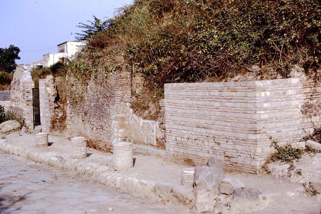 II.5.1 Pompeii.  March 2009.   Remains of one of 4 columns that probably supported a balcony
