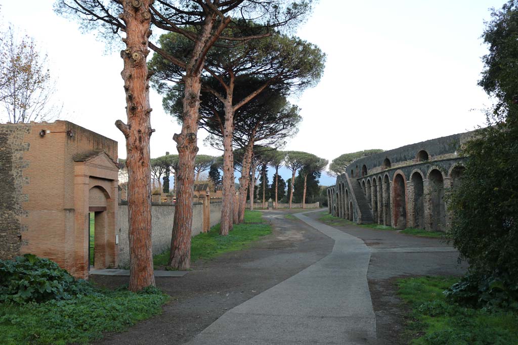 II.6 Pompeii. December 2018. Looking north towards the Amphitheatre. Photo courtesy of Aude Durand.