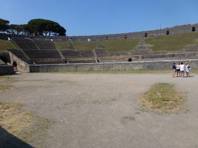 II.6 Pompeii Amphitheatre.    Corridor under Amphitheatre.