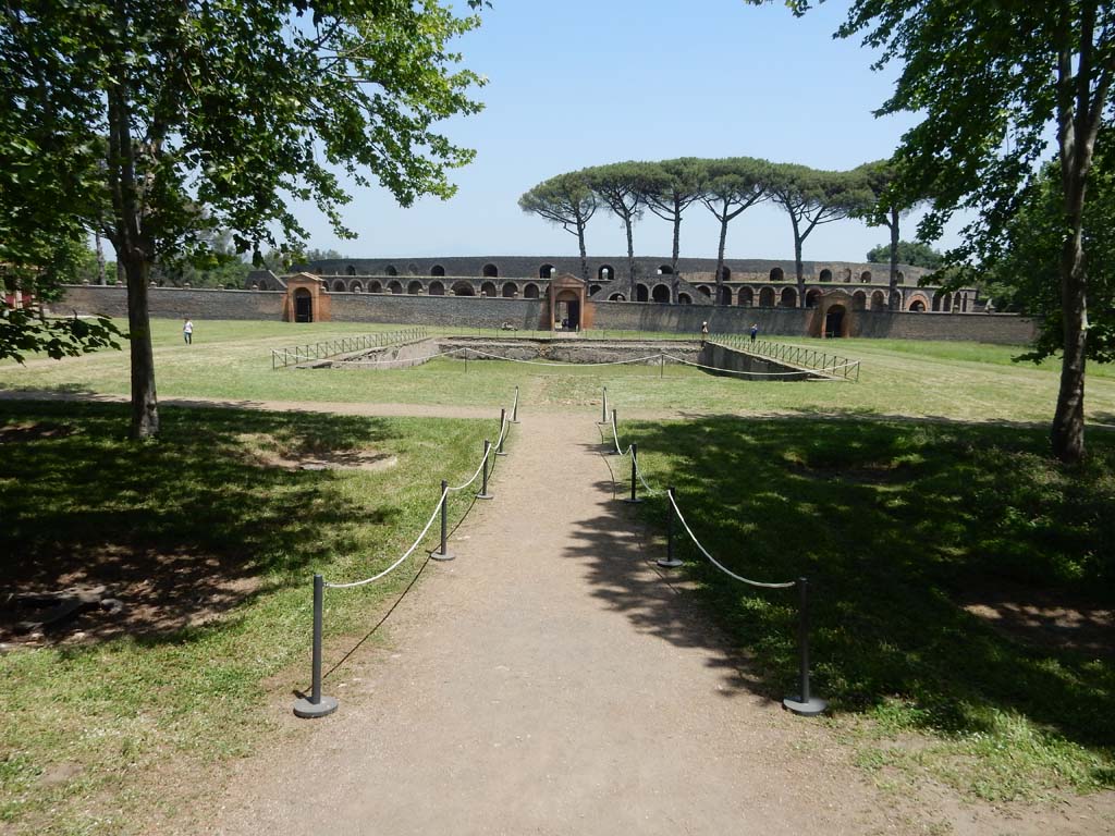 II.7 Pompeii. June 2019. Looking east across palestra from doorway at II.9.a. Photo courtesy of Buzz Ferebee.