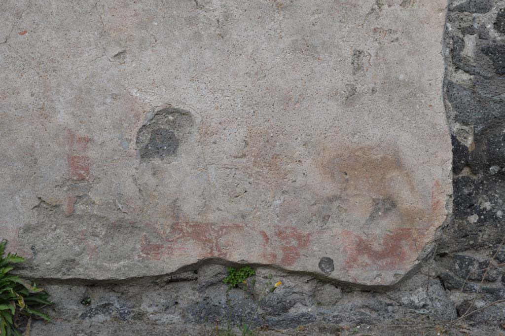 II.8.2 Pompeii, March 2019. Detail of remaining painted stucco/plaster on south (right) side of doorway. 
Foto Taylor Lauritsen, ERC Grant 681269 DCOR.
