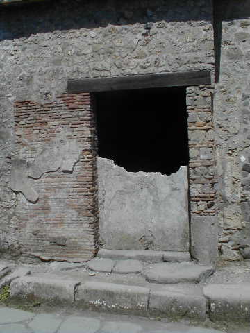 II.9.3 Pompeii. May 2005. Entrance on Via di Nocera. 