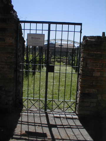 II.9.7. Garden entrance to House of Summer Triclinium.  Looking west from entrance.  May 2005.
