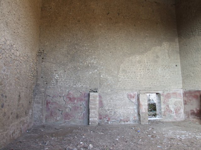 III.3.6 Pompeii.September 2004. Vicolo di Ifigenia, looking north.   III.4.1

