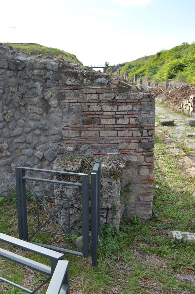 III.10.6 Pompeii. October 2018. 
Looking west to street altar in unexcavated roadway between III.10 and III.11.
Foto Taylor Lauritsen, ERC Grant 681269 DCOR.

