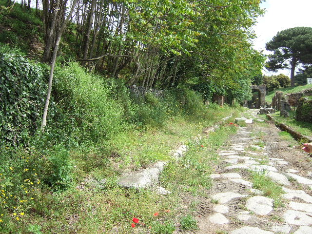 IV.4.a Pompeii. May 2005,  Entrance.