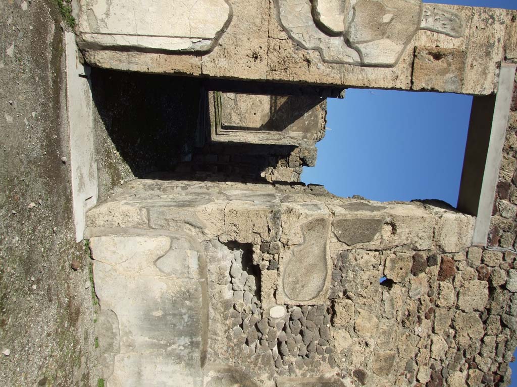 V.1.7 Pompeii. March 2009.  Doorway to Room 16, on east side of peristyle.