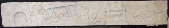 V.1.26 Pompeii.  Marble slab from side of household altar in Atrium.  The slab shows scenes of the Forum in the earthquake of AD62.  SAP inventory number 20470.
