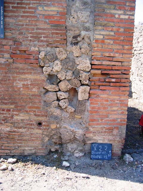 V.2.2 Pompeii. March 2009. Rear room.
