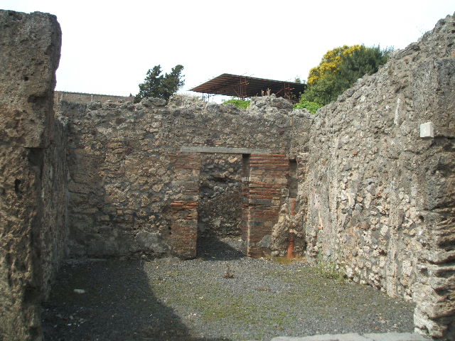 V.2.8 Pompeii. March 2009. North wall of rear room.