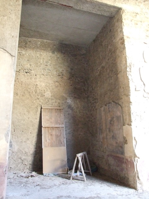 V.2.i Pompeii. December 2007. Room 4.