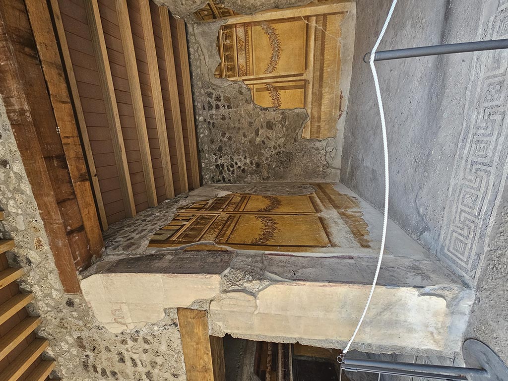 V.2.i Pompeii. December 2007. Room 18. Bedroom or small dining room?