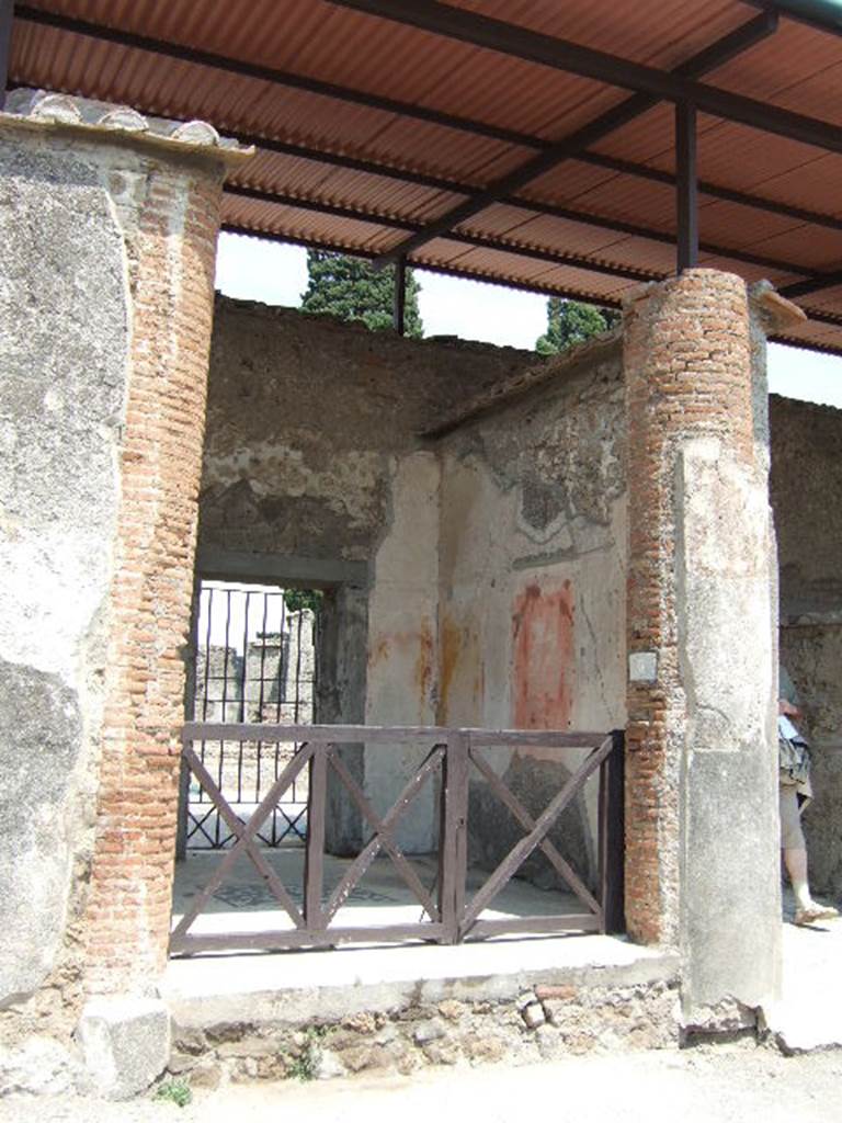 VI.1.6 Pompeii. September 2005. South wall.