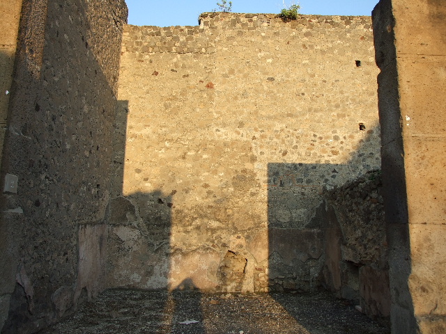 VI.2.2 Pompeii.  Shop.  December 2006.  North wall.