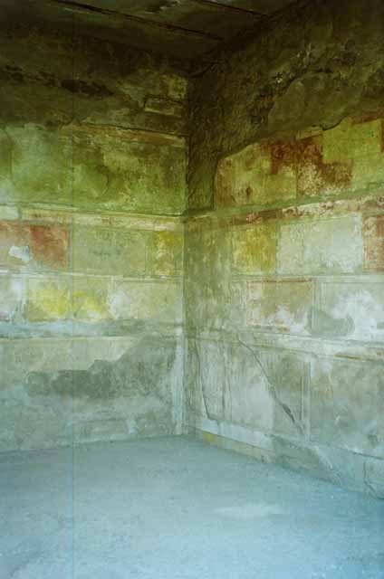 VI.2.31 Pompeii. September 2005. Looking west towards small garden.